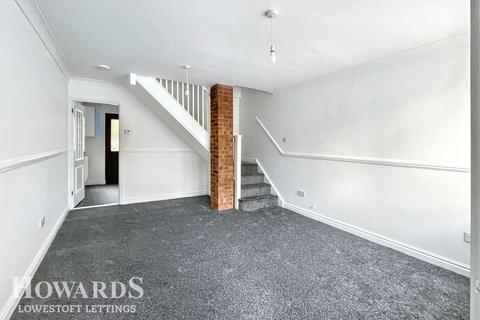 undefined, Holly Close, BECCLES