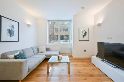 2 bedroom flat for sale, East Street, Epsom