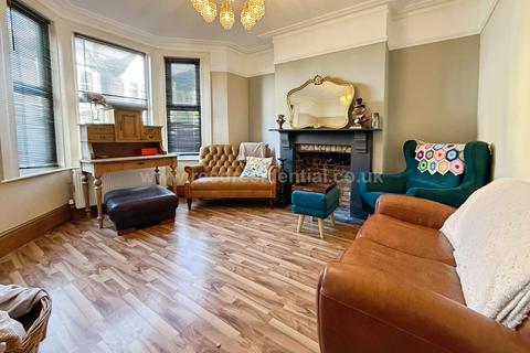 5 bedroom terraced house for sale, Burdett Avenue, Westcliff On Sea