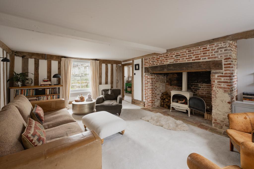 262779 - Nine Elms Farmhouse, Ringshall-17.jpg