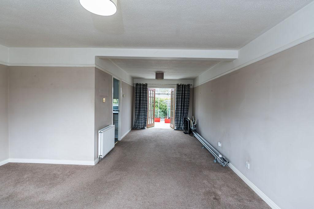 Living room/dining room