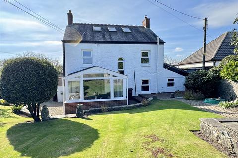 4 bedroom detached house for sale, High Street