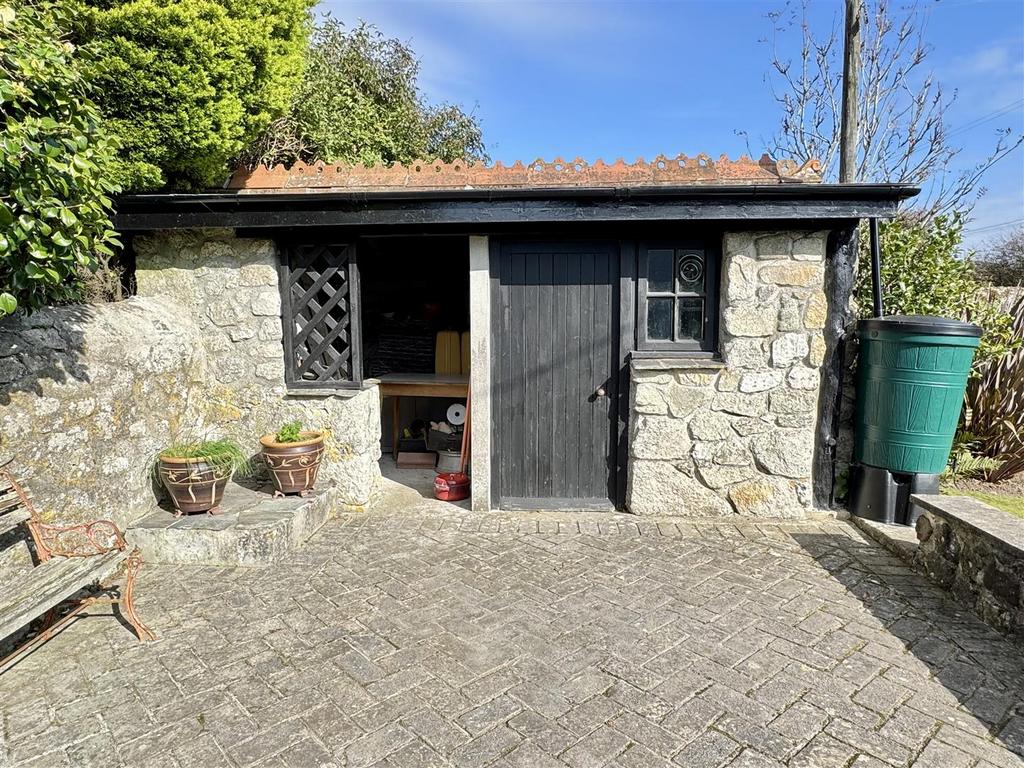 Outbuilding