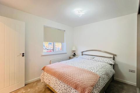 4 bedroom semi-detached house to rent, Whitworth Road , Newcastle upon Tyne NE4