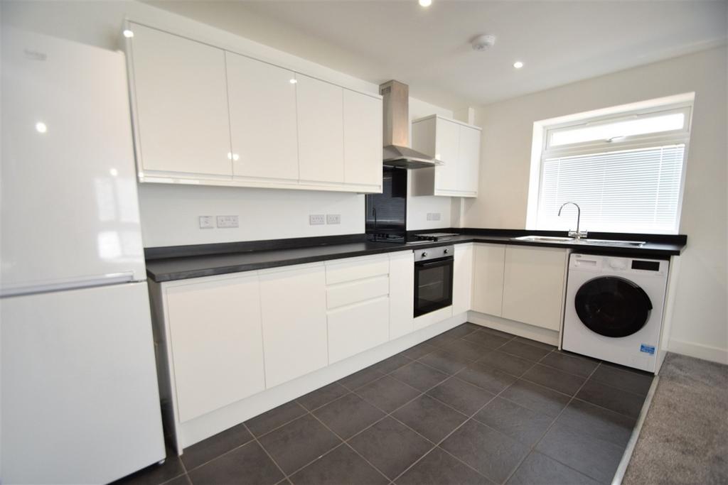 Apartment in Southampton - View 5
