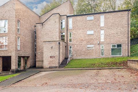 undefined, Frizley Gardens, Bradford BD9