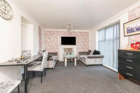 undefined, Frizley Gardens, Bradford BD9