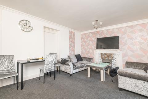undefined, Frizley Gardens, Bradford BD9