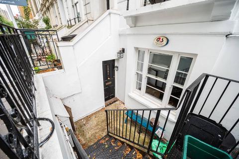 2 bedroom maisonette to rent, St Pauls Road, Islington, London, N1