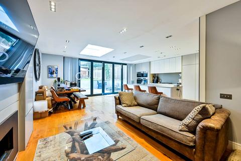 Southwood Drive, Surbiton, KT5
