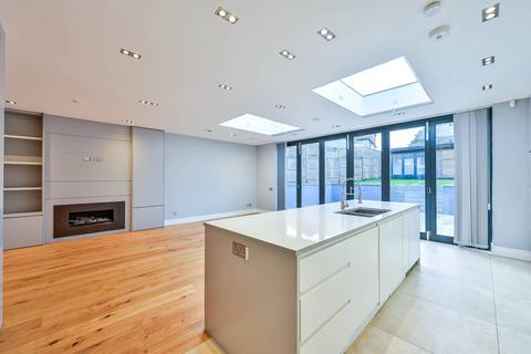 Southwood Drive, Surbiton, KT5