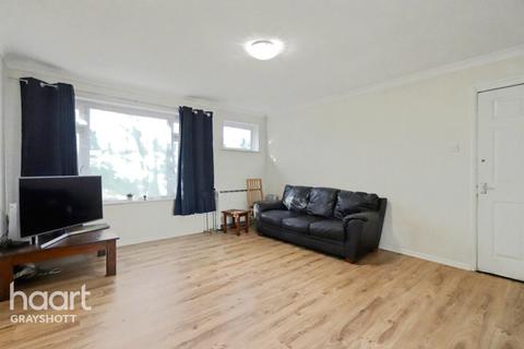 2 bedroom maisonette for sale, Grayshott Road, Bordon
