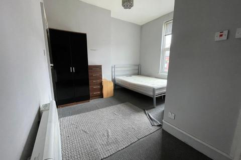 undefined, Flat 2 ,  Stratford Street, Leeds