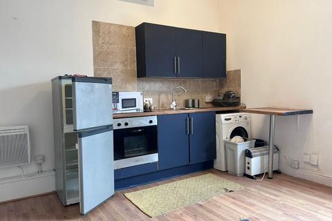 undefined, Flat 2 ,  Stratford Street, Leeds