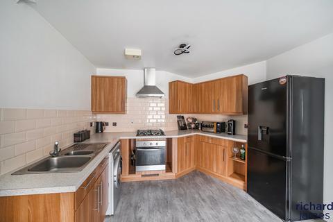 2 bedroom flat for sale, Redhouse, Swindon SN25