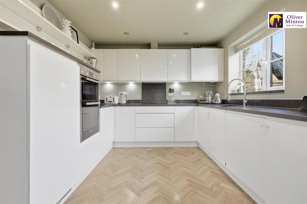 Kitchen / Diner
