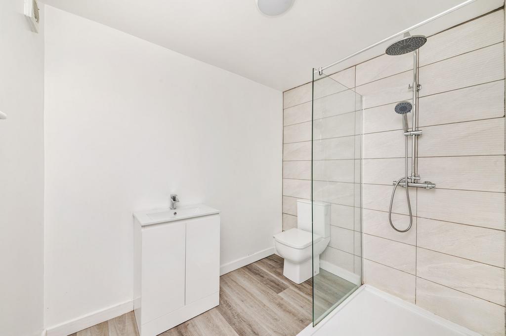 Bedroom one en suite