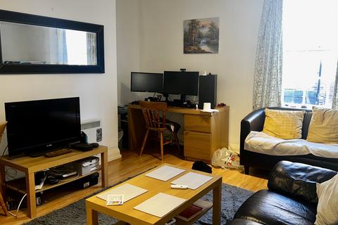 2 bedroom flat to rent, Tanner's Court, Tyne and Wear NE1