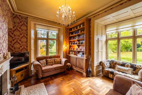 5 bedroom detached house for sale, Llandeilo Road, Llandybie SA18