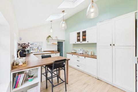 3 bedroom semi-detached house for sale, Sunbury Hill, Torquay, TQ1 3EA