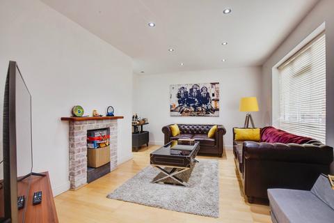 undefined, Tintagel Drive, Stanmore HA7