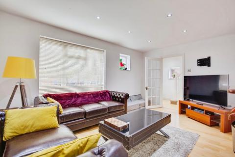 undefined, Tintagel Drive, Stanmore HA7