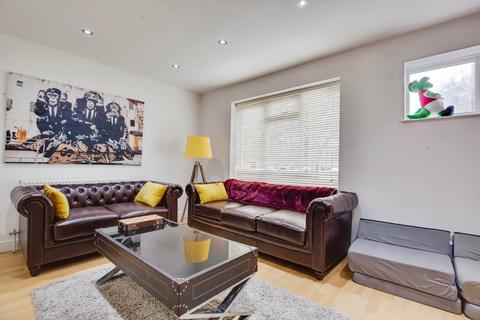 undefined, Tintagel Drive, Stanmore HA7