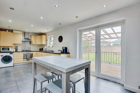 undefined, Tintagel Drive, Stanmore HA7