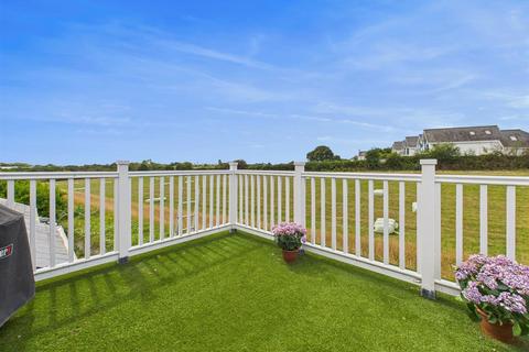 5 bedroom detached house for sale, Modern Contemporary 4/5 bedroom home, 2000 Sq/ft