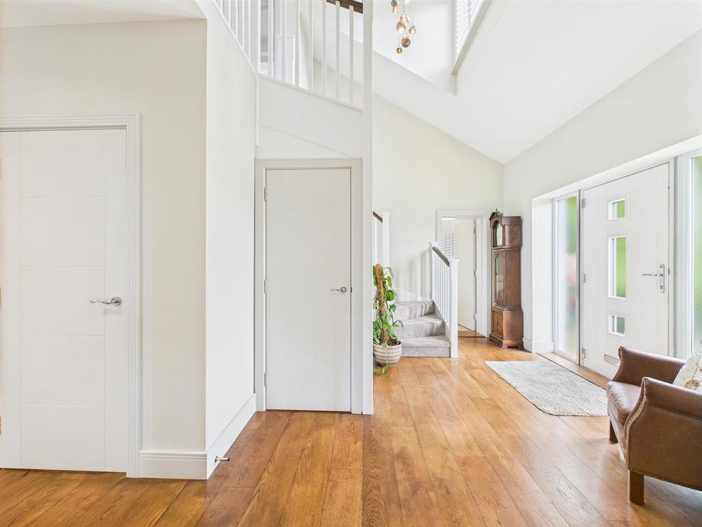 CAM04099 G0-PR0152-STILL001.jpg