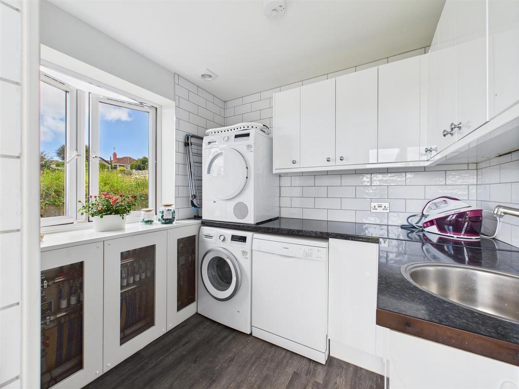 CAM04099 G0-PR0152-STILL021.jpg