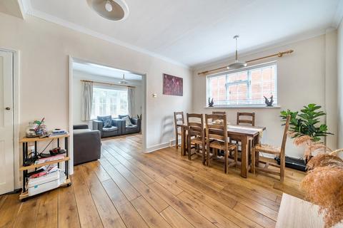 3 bedroom end of terrace house for sale, Lower Green Road, Esher, KT10