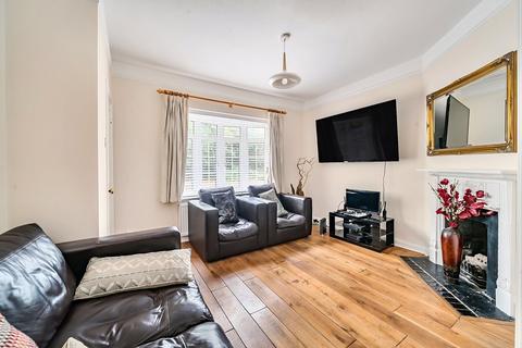 3 bedroom end of terrace house for sale, Lower Green Road, Esher, KT10
