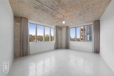 3 bedroom penthouse to rent, London Lane, London, E8