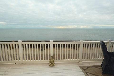 3 bedroom lodge for sale, Church Lane, CO5 8TJ
