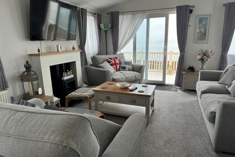 3 bedroom lodge for sale, Church Lane, CO5 8TJ