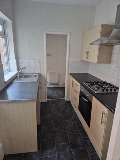 2 bedroom flat to rent, Mortimer Road, South Shields
