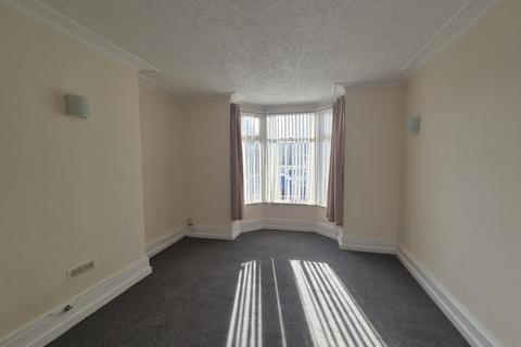 2 bedroom flat to rent, Mortimer Road, South Shields