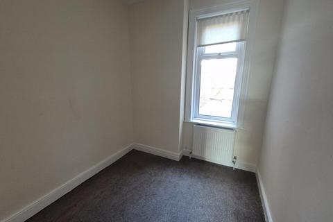 2 bedroom flat to rent, Mortimer Road, South Shields