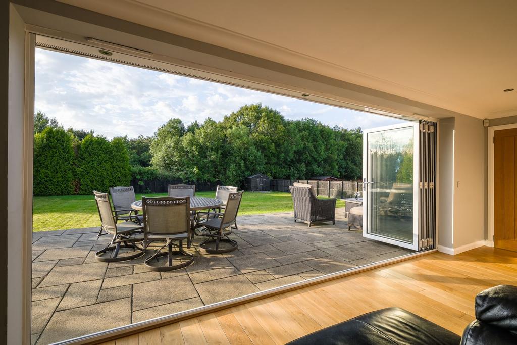 Elegant Indoor/Outdoor Areas