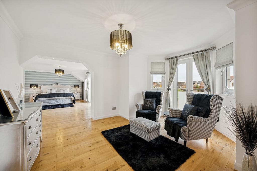 Principal Bedroom Suite
