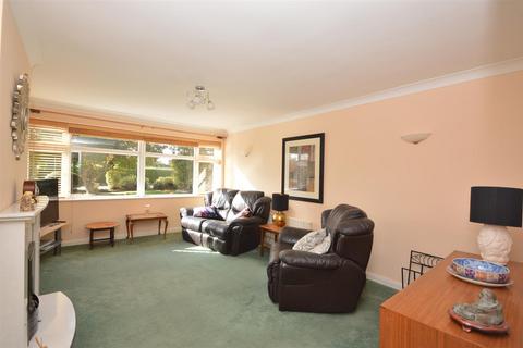3 bedroom detached bungalow for sale, SEAVIEW