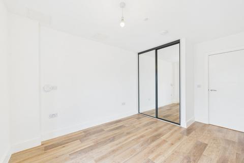 1 bedroom apartment to rent, Bath Road, Slough, Berkshire, SL1