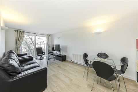 2 bedroom flat to rent, Argyll Road, London SE18