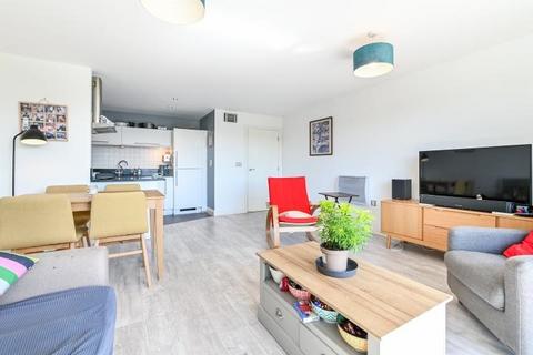 3 bedroom flat for sale, Regents Park Road, London, NW1