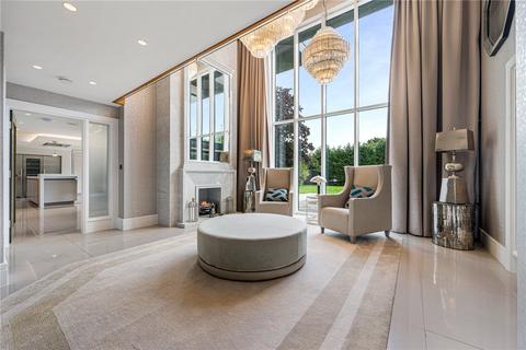 5 bedroom detached house to rent, Brooks Drive, Hale Barns, Altrincham, WA15