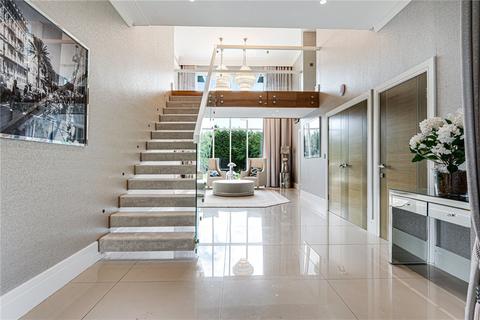 5 bedroom detached house to rent, Brooks Drive, Hale Barns, Altrincham, WA15