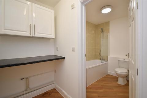 2 bedroom flat for sale, Marina, St Leonards-On-Sea