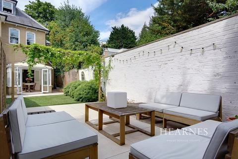 Wimborne Road, Bournemouth, BH3