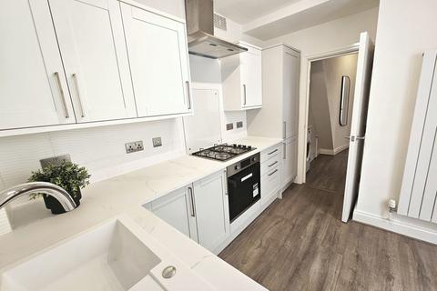 1 bedroom flat for sale, Sandy Park Road, Bristol BS4